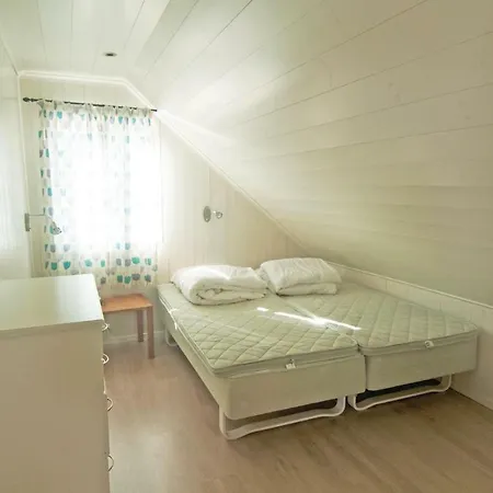 Holiday Karholmsveien L-909